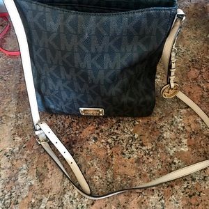 Michael Kors pocketbook